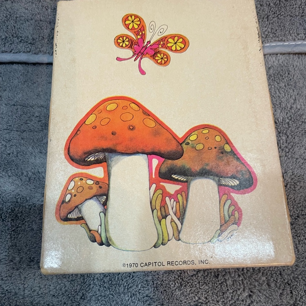 70’s Capitol Unrecorded 8-Track Tape Psychedelic Mushroom Butterfly Disco